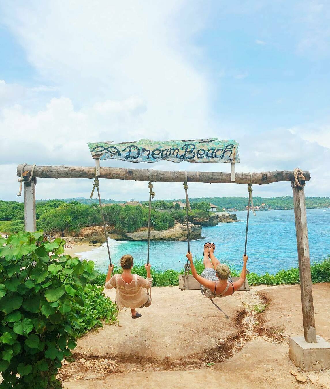 Dream Beach Nusa Lembongan