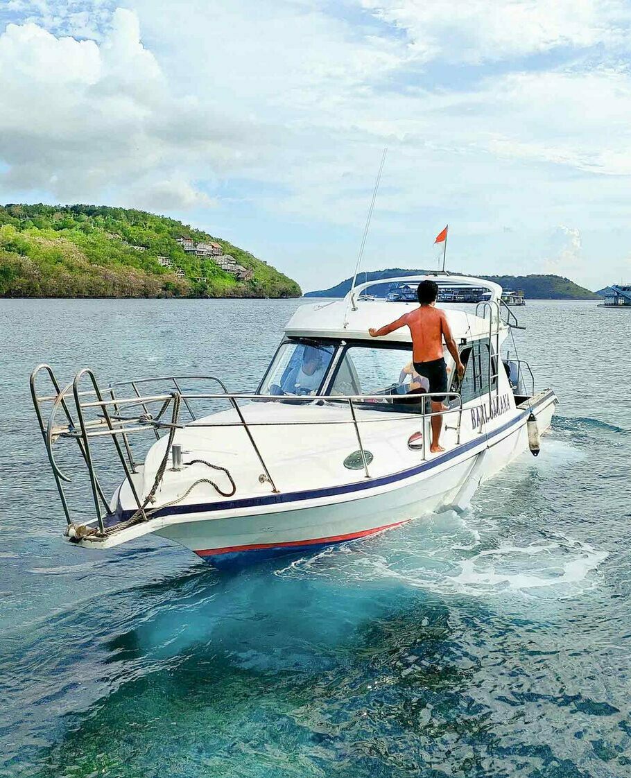 Private Boat  for snorkeling trip to Nusa Penida, Sanur Harbor Bali, 10 passengers